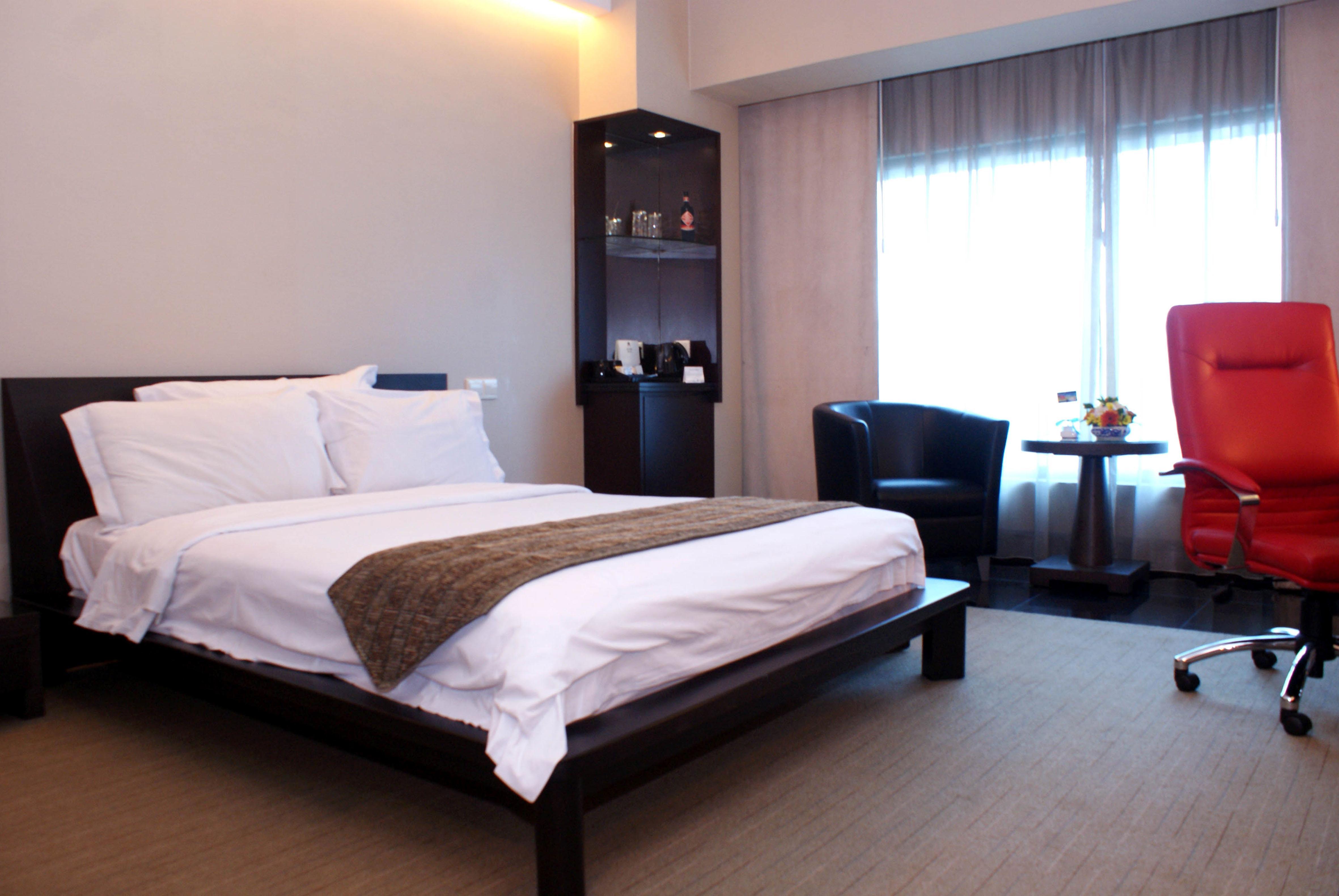Manhattan Hotel Jakarta Exterior foto