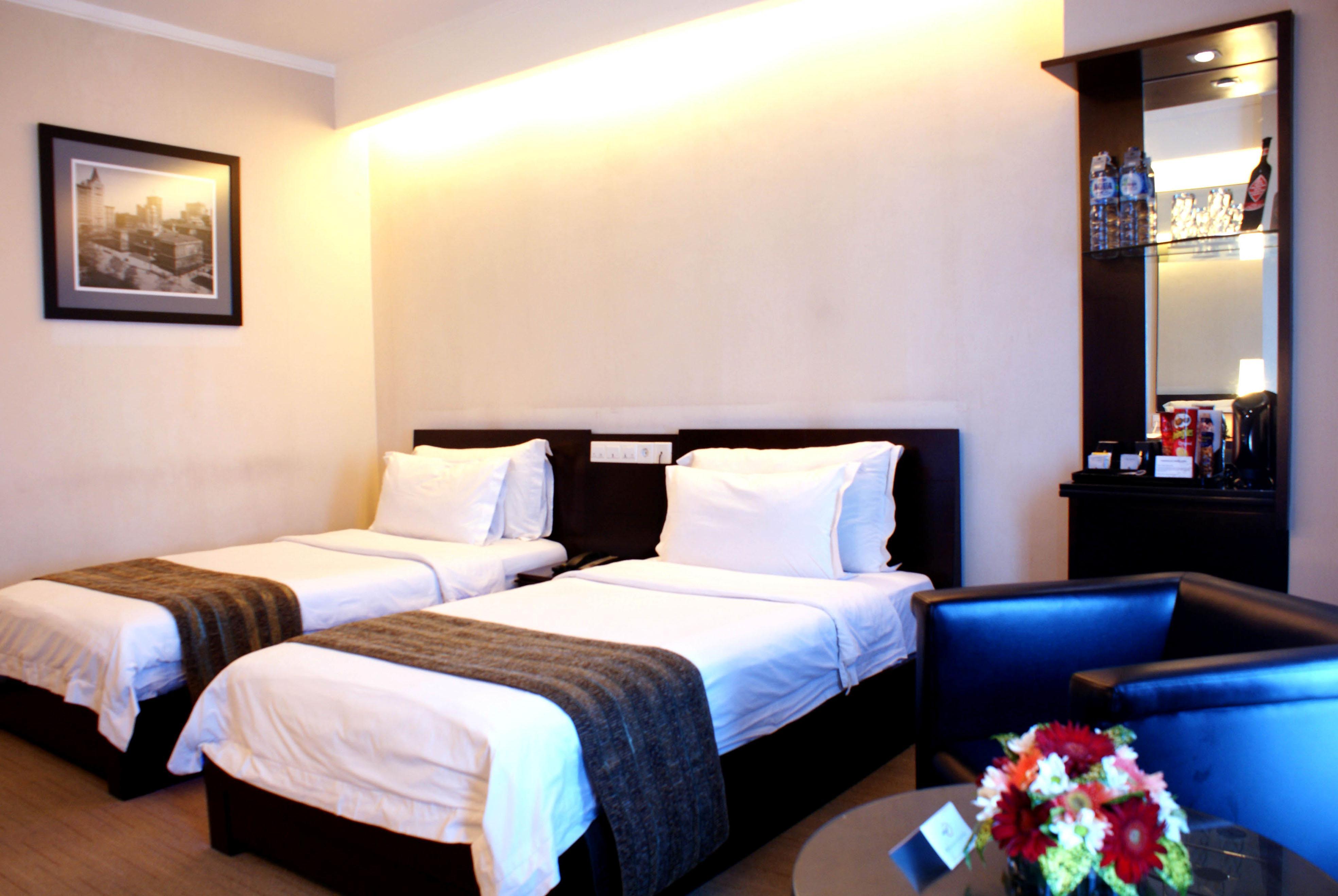 Manhattan Hotel Jakarta Exterior foto