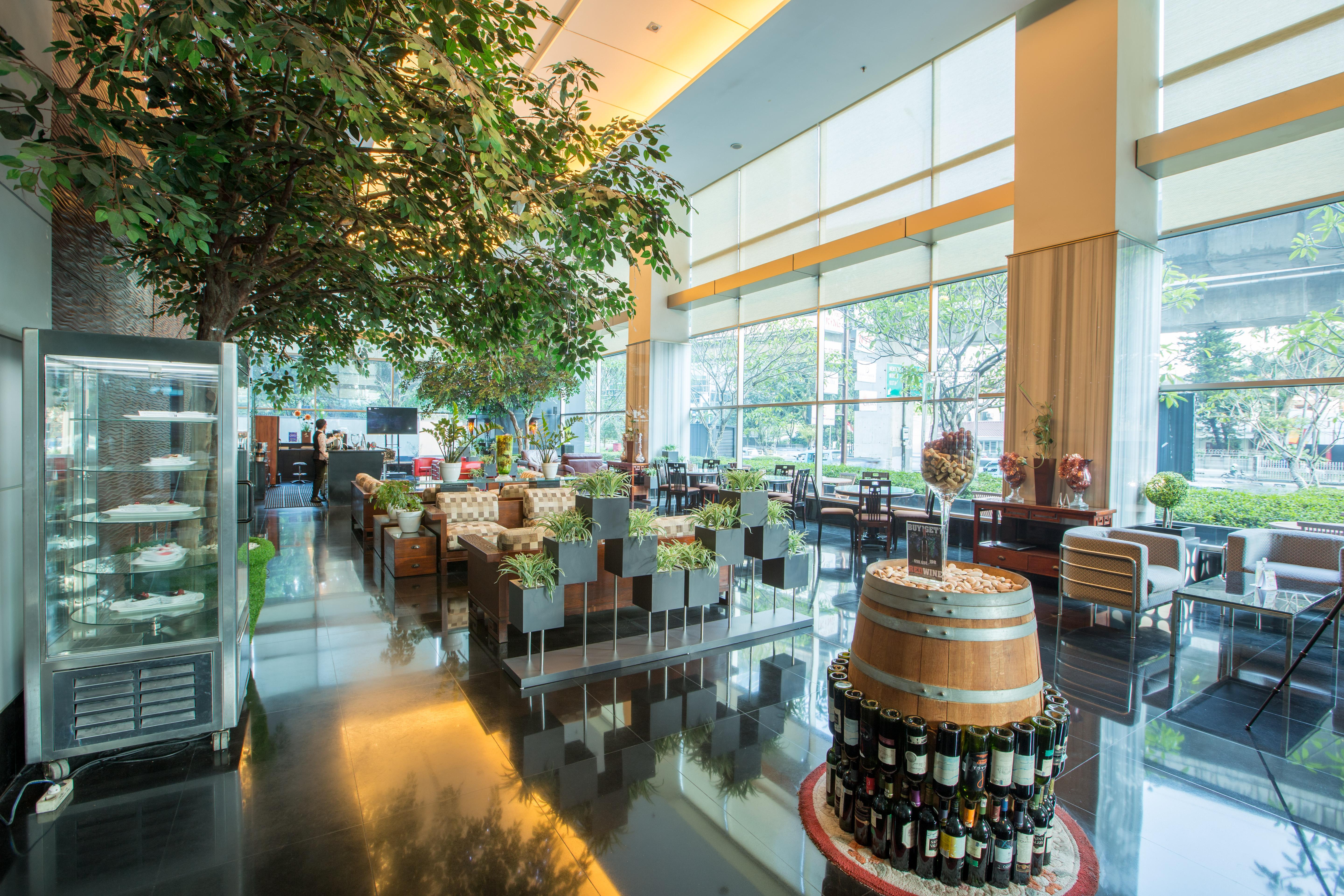 Manhattan Hotel Jakarta Exterior foto